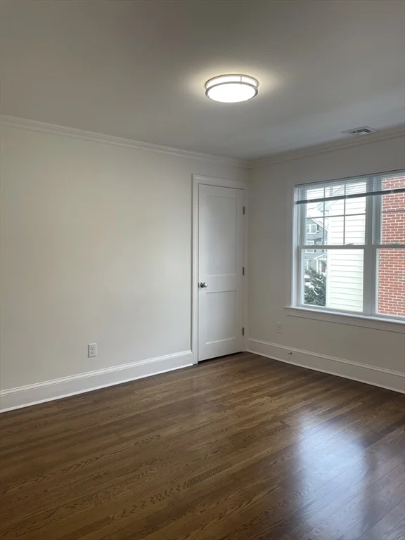 4 bed, 2 bath apartment for rent at 29 Crescent Rd Unit 29, Belmont — photo 13 of 21