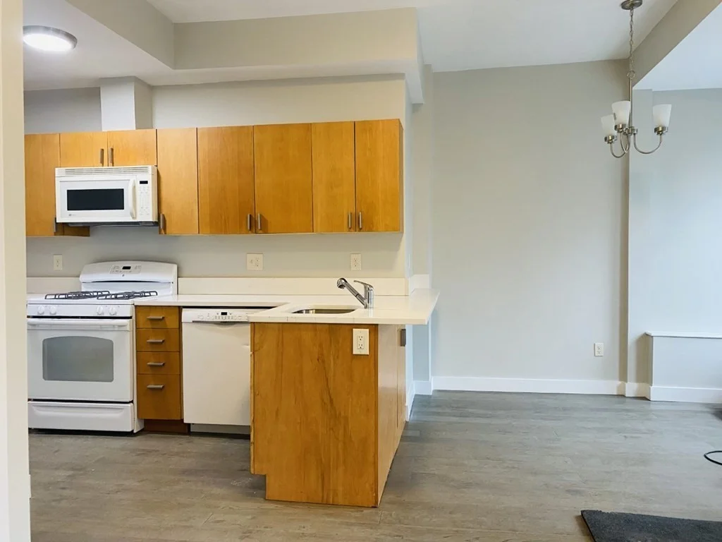 2 bed, 1 bath apartment for rent at 29 Curve St Unit 1, Dedham — photo 1 of 5