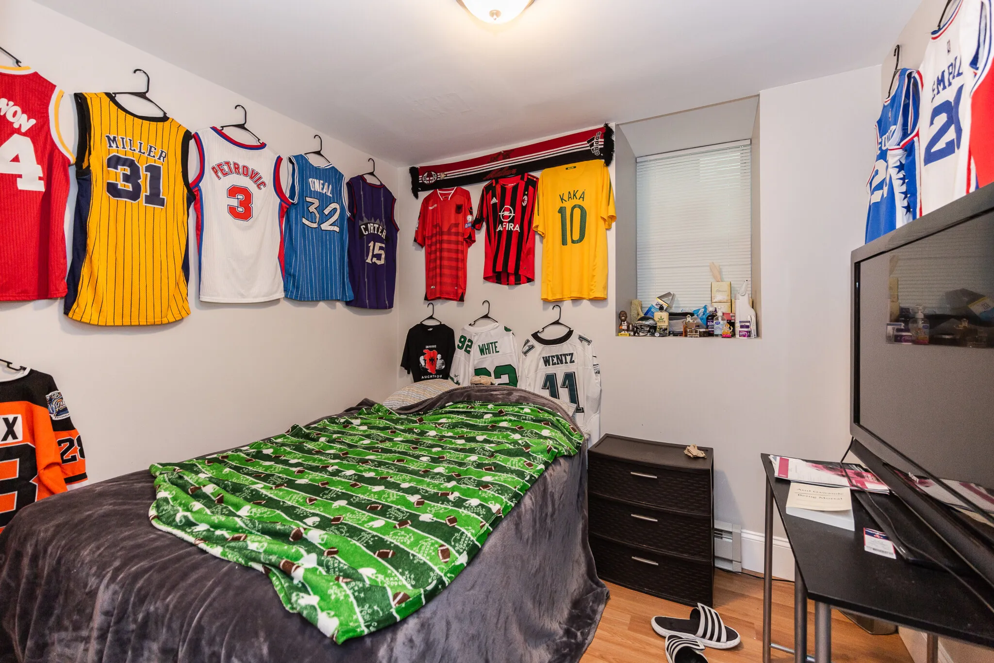 5 bed, 3 bath apartment for rent at 29 Darling St Unit 1, Mission Hill — photo 12 of 13