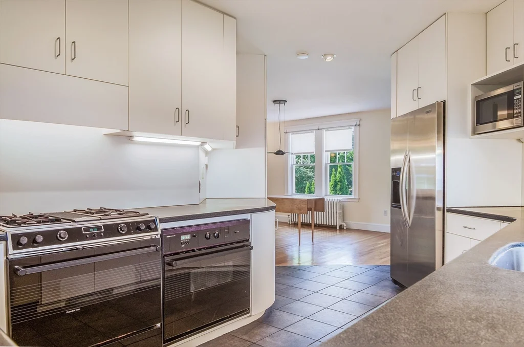 4 bed, 2 bath apartment for rent at 29 Devereaux St, Arlington — photo 17 of 33