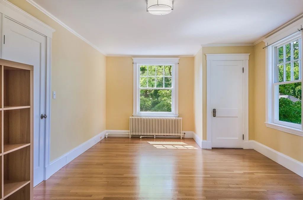 4 bed, 2 bath apartment for rent at 29 Devereaux St, Arlington — photo 19 of 33