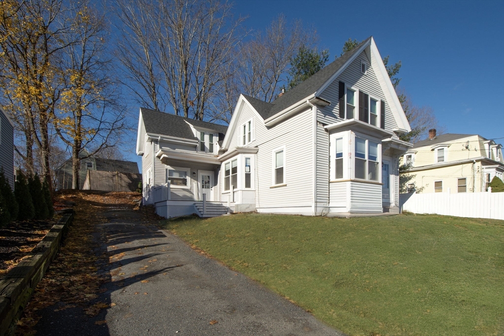 3 bed, 1 bath apartment for rent at 29 East Ave Unit 1, Whitman — photo 3 of 13