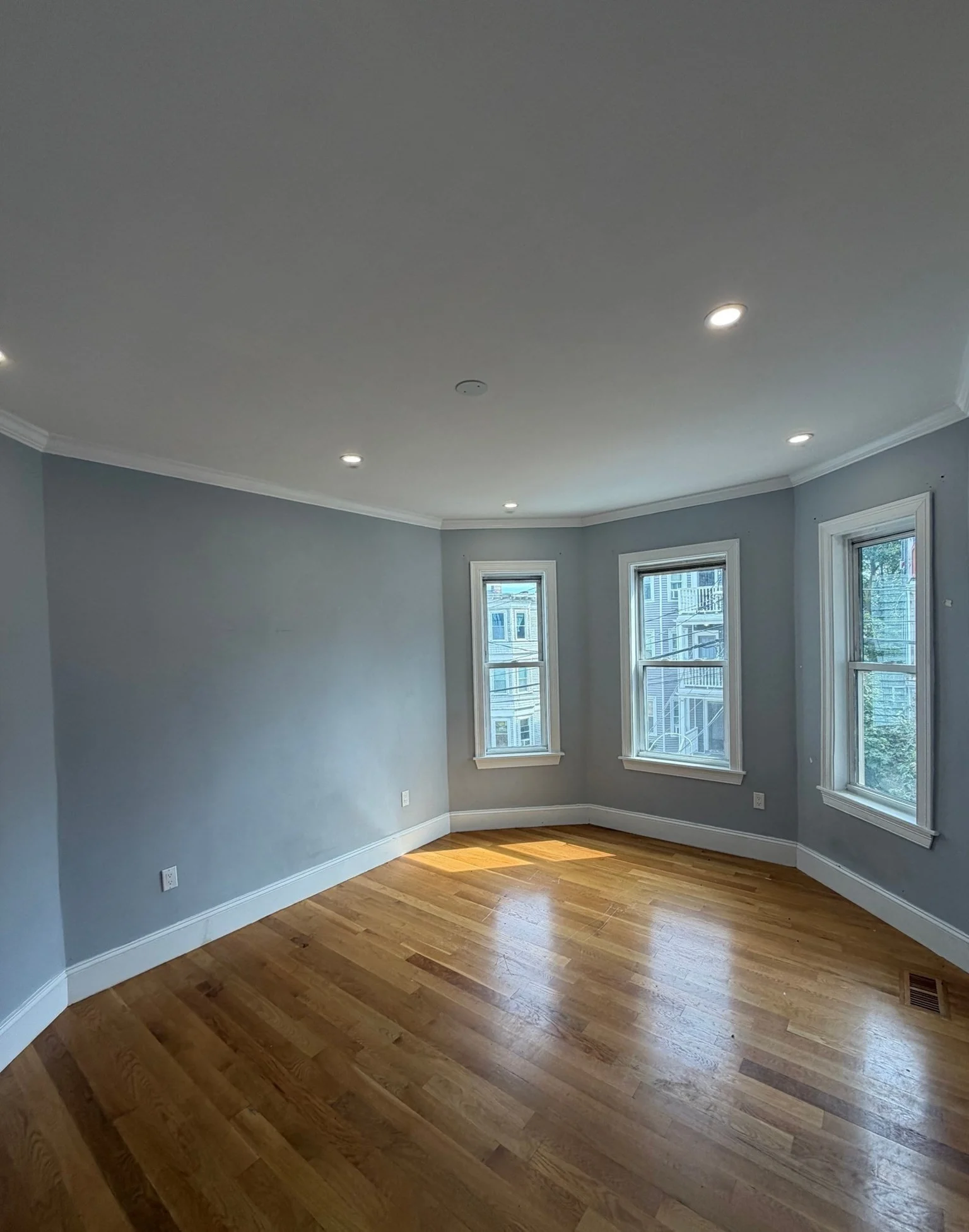 4 bed, 1 bath apartment for rent at 29 East St Unit 2, Dorchester — photo 3 of 15