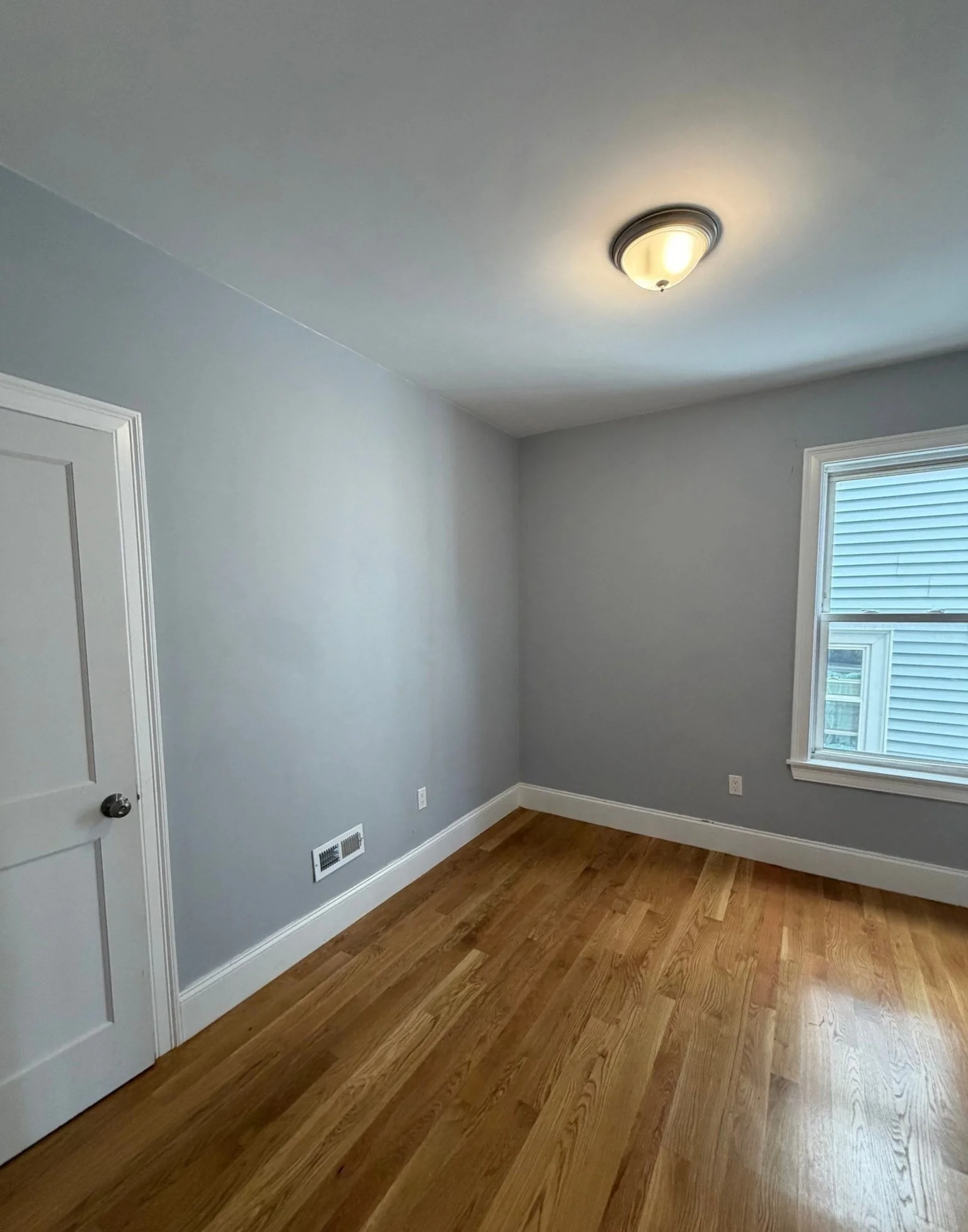 4 bed, 1 bath apartment for rent at 29 East St Unit 2, Dorchester — photo 10 of 15