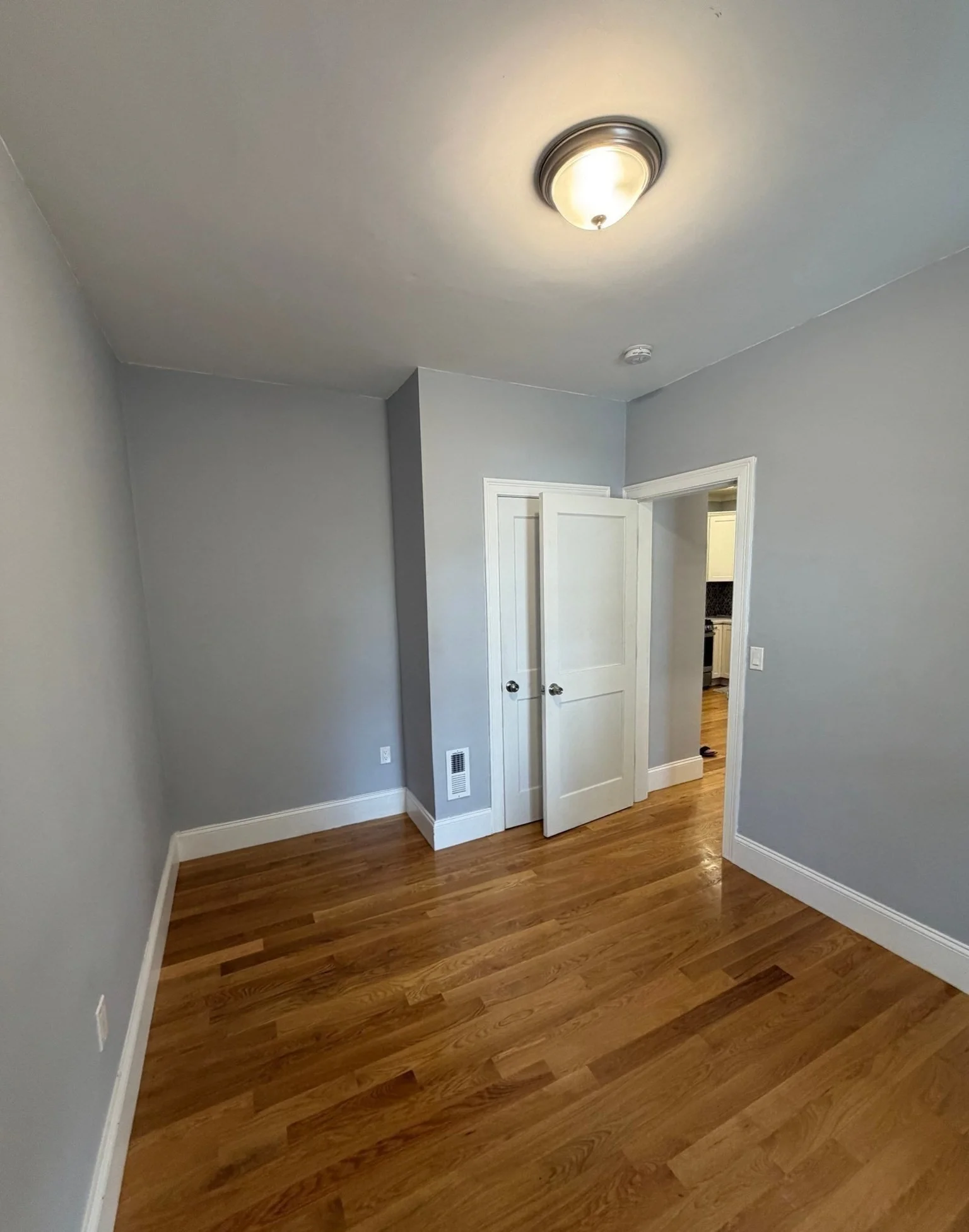 4 bed, 1 bath apartment for rent at 29 East St Unit 2, Dorchester — photo 12 of 15