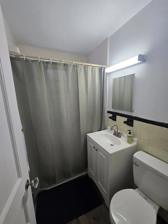 2 bed, 1 bath apartment for rent at 29 Englewood Ave Unit 6, Salisbury Road - Corey Farm — photo 7 of 9