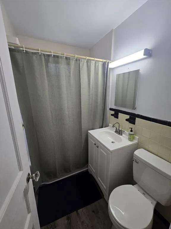 2 bed, 1 bath apartment for rent at 29 Englewood Ave Unit 6, Salisbury Road - Corey Farm — photo 8 of 9