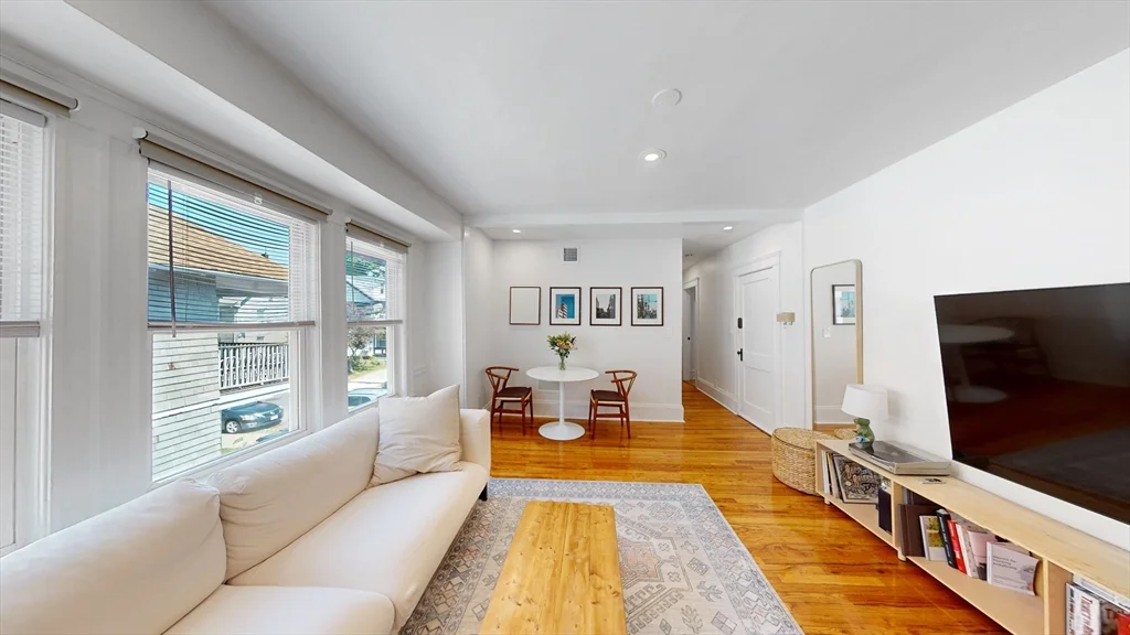 4 bed, 1 bath apartment for rent at 29 Fifield St Unit 29, Watertown — photo 5 of 23