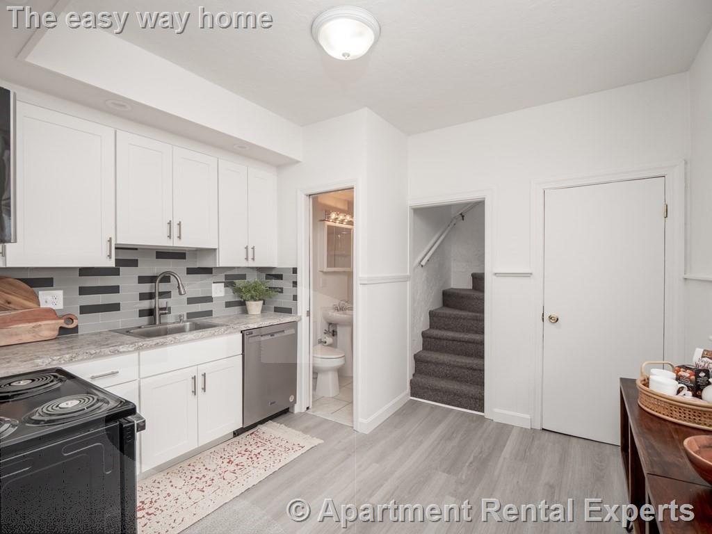 5 bed, 3 bath apartment for rent at 29 Florence St, Tufts — photo 2 of 21