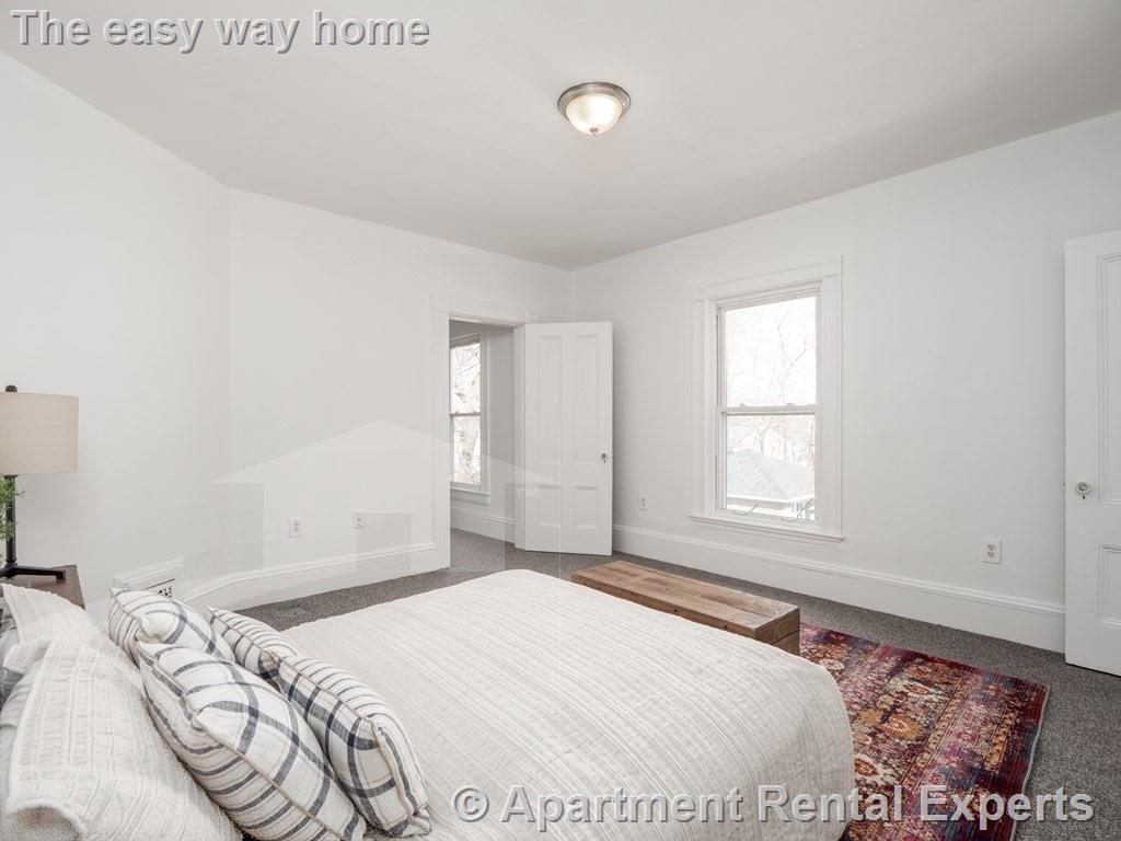5 bed, 3 bath apartment for rent at 29 Florence St, Tufts — photo 12 of 21