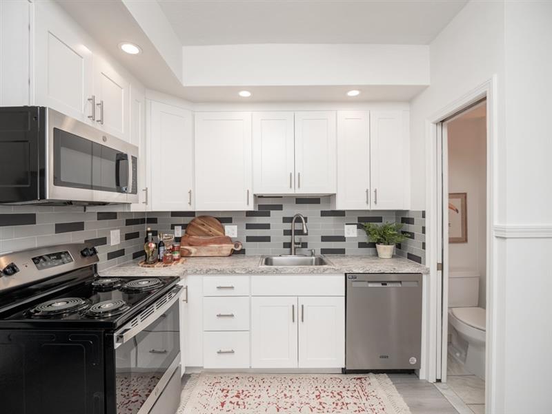 4 bed, 3 bath apartment for rent at 29 Florence St Unit 1, Medford
