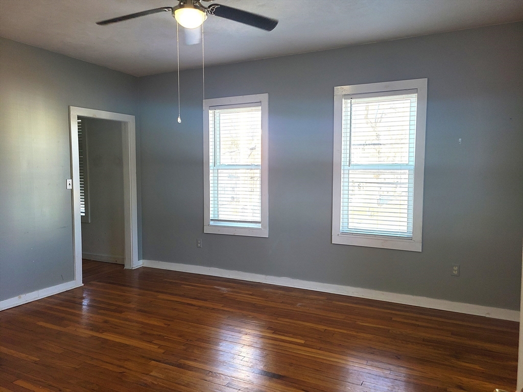 3 bed, 1 bath apartment for rent at 29 Franklin St Unit 2, Whitman — photo 10 of 19