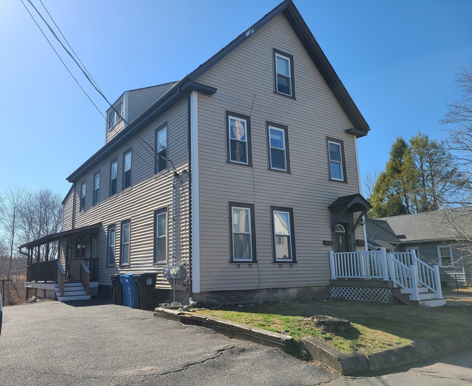 3 bed, 1 bath apartment for rent at 29 Franklin St Unit 2, Whitman