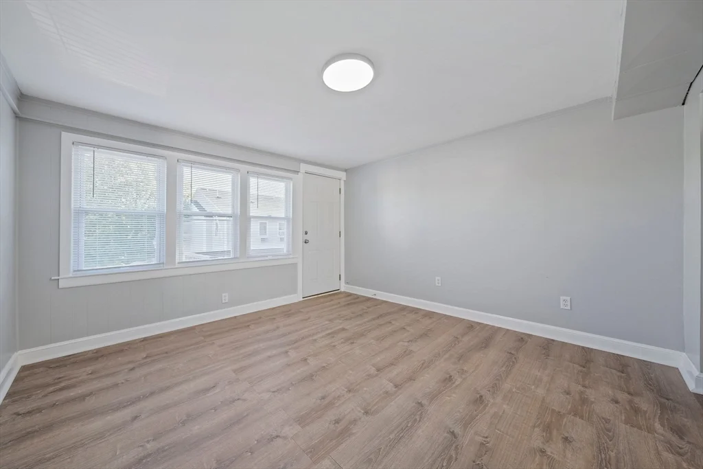 3 bed, 1 bath apartment for rent at 29 Freeman St Unit 7, Stoughton — photo 9 of 23