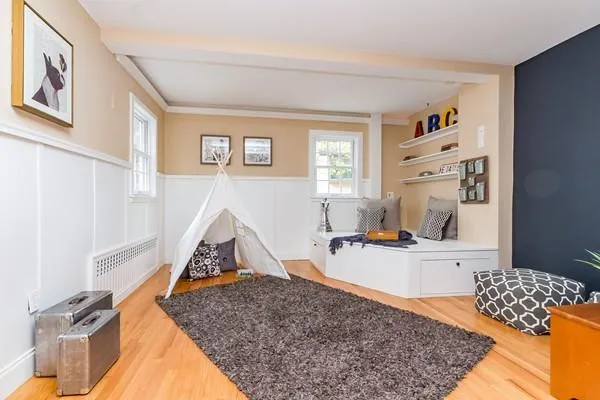 6 bed, 3.5 bath apartment for rent at 29 Gammons Rd Unit 1, Waban — photo 6 of 9