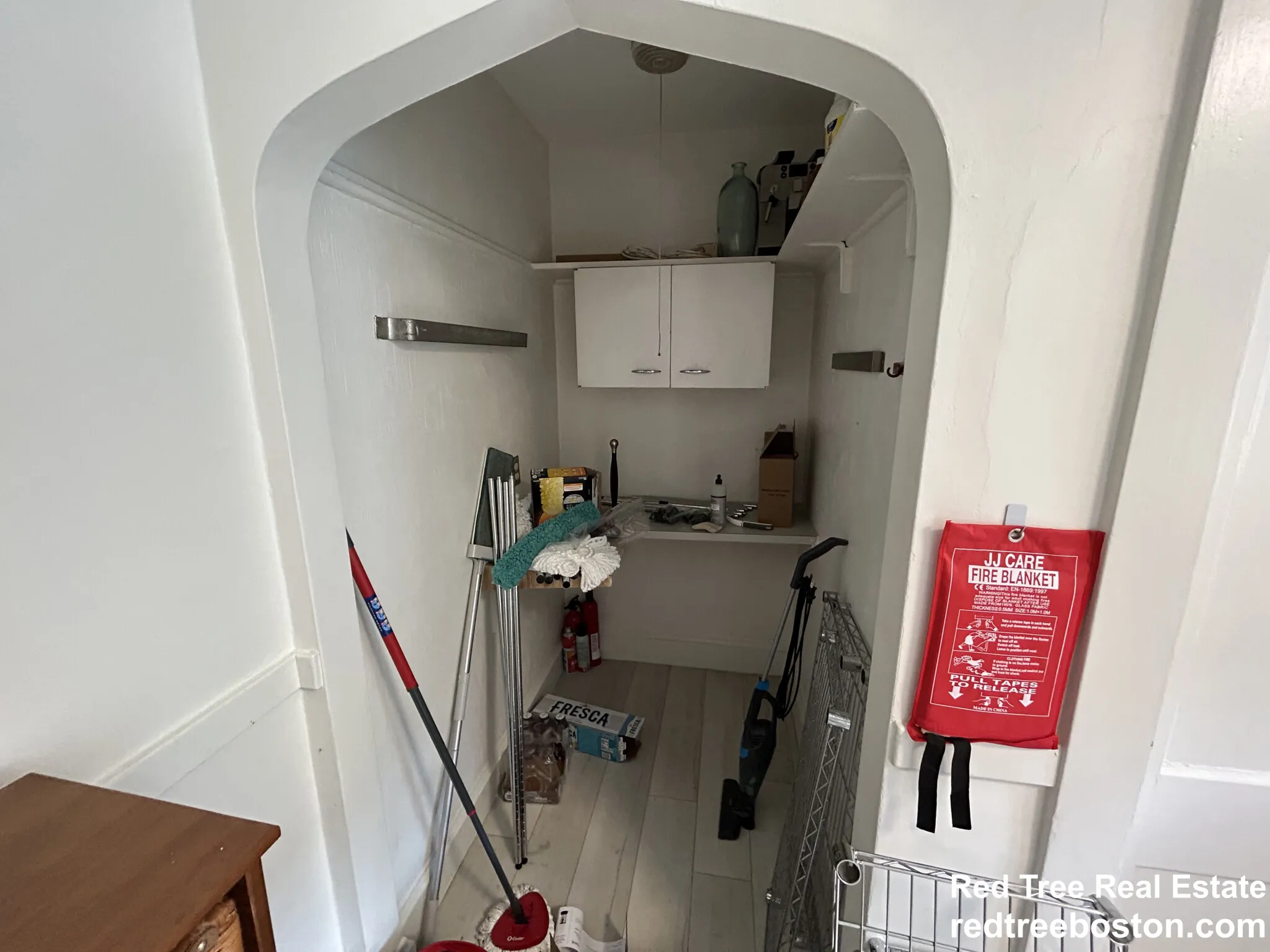3 bed, 1 bath apartment for rent at 29 Gerald Rd Unit 2, Brighton — photo 4 of 11