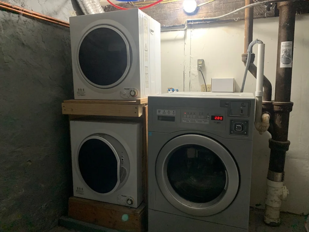 2 bed, 1 bath apartment for rent at 29 Gibson St Unit 2L, Dorchester — photo 11 of 11
