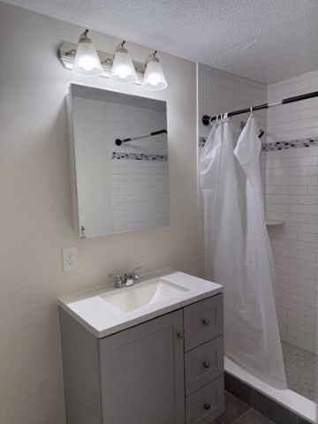 1 bed, 1 bath apartment for rent at 29 Graham St Unit B 2, Gardner — photo 15 of 19