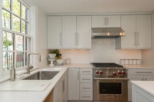 3 bed, 3 bath apartment for rent at 29 Grant Unit 29, Riverside — photo 2 of 18