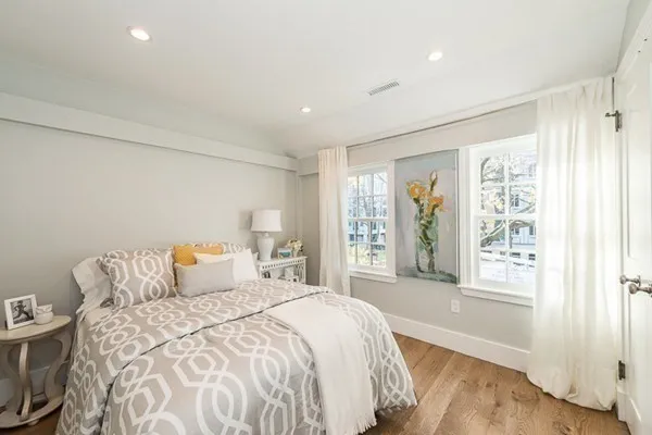 3 bed, 3 bath apartment for rent at 29 Grant Unit 29, Riverside — photo 11 of 18