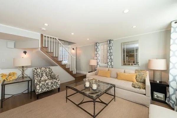 3 bed, 3 bath apartment for rent at 29 Grant Unit 29, Riverside — photo 7 of 18
