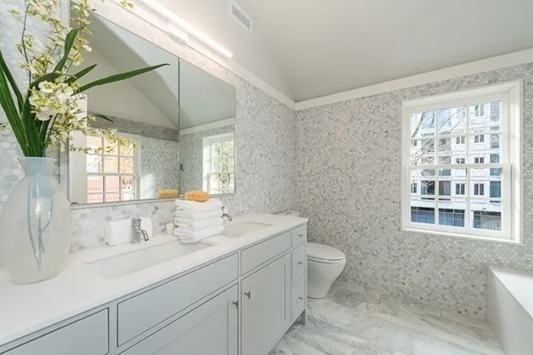 3 bed, 3 bath apartment for rent at 29 Grant Unit 29, Riverside — photo 10 of 18