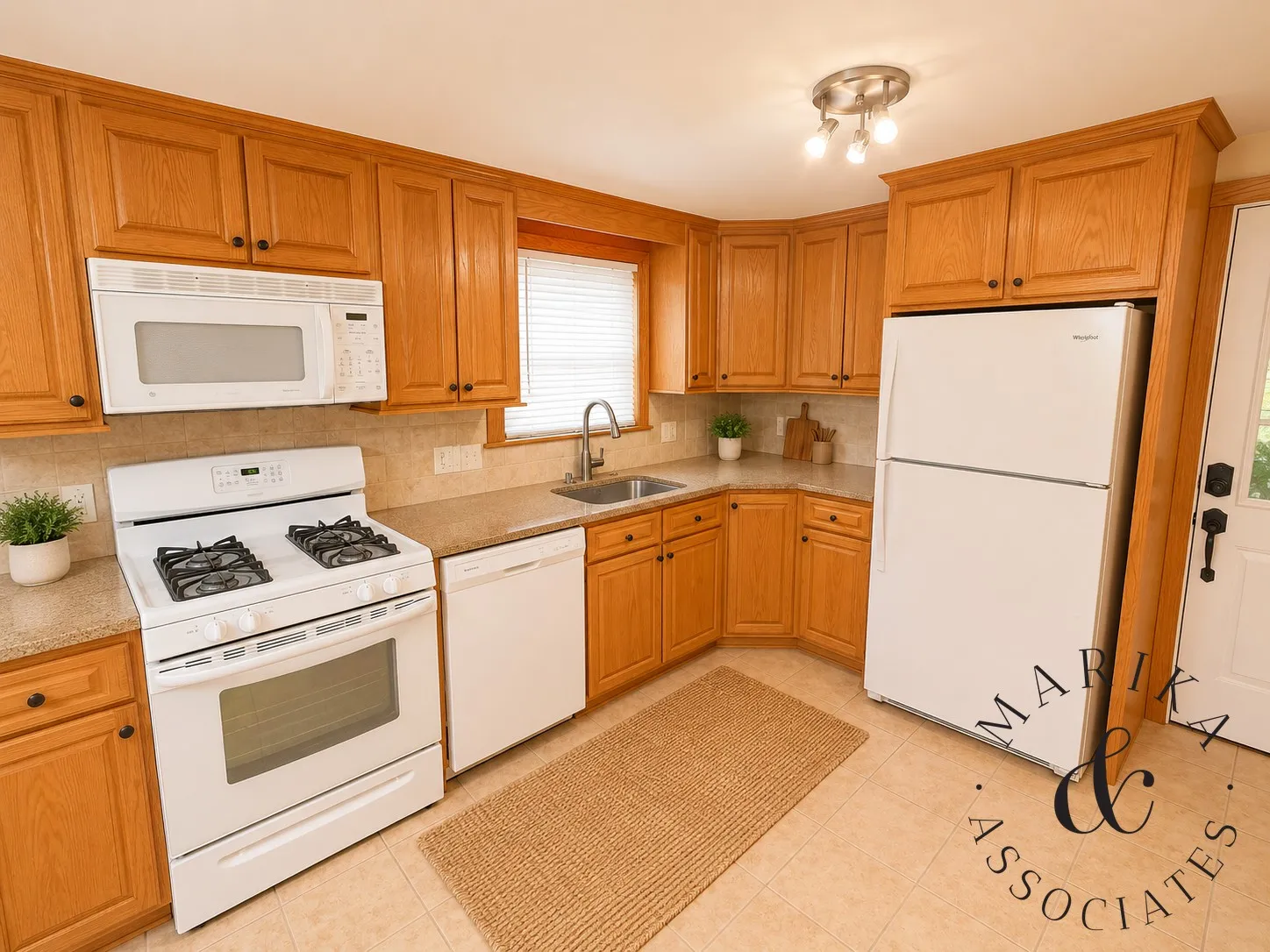 3 bed, 1 bath apartment for rent at 29 Greenleaf Circle Unit 29, Framingham — photo 9 of 22