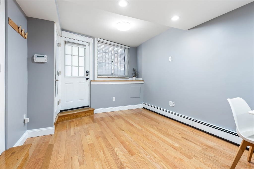 2 bed, 2 bath apartment for rent at 29 Grove St Unit 1, Beacon Hill — photo 6 of 18