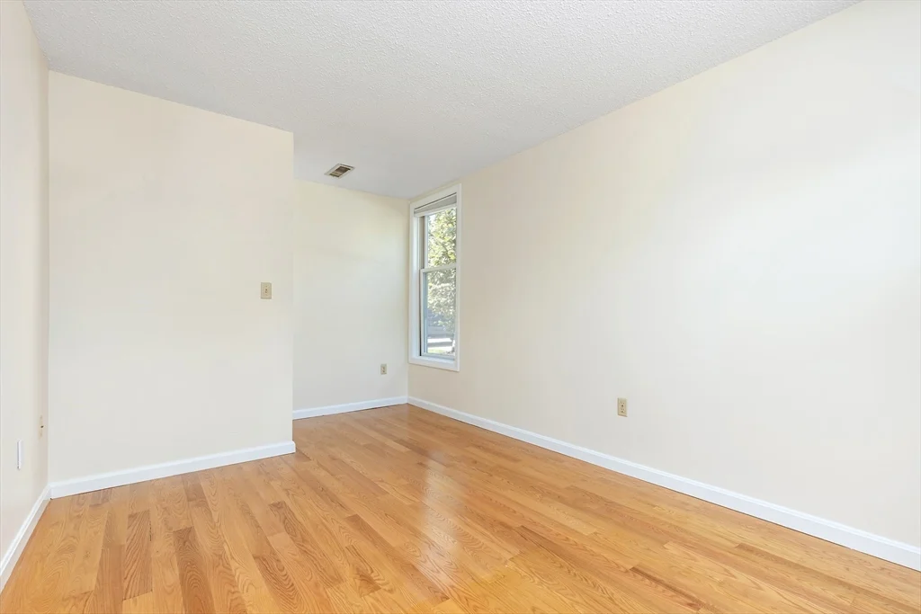 2 bed, 2 bath apartment for rent at 29 Hammond Pl Unit 29, Woburn — photo 9 of 11