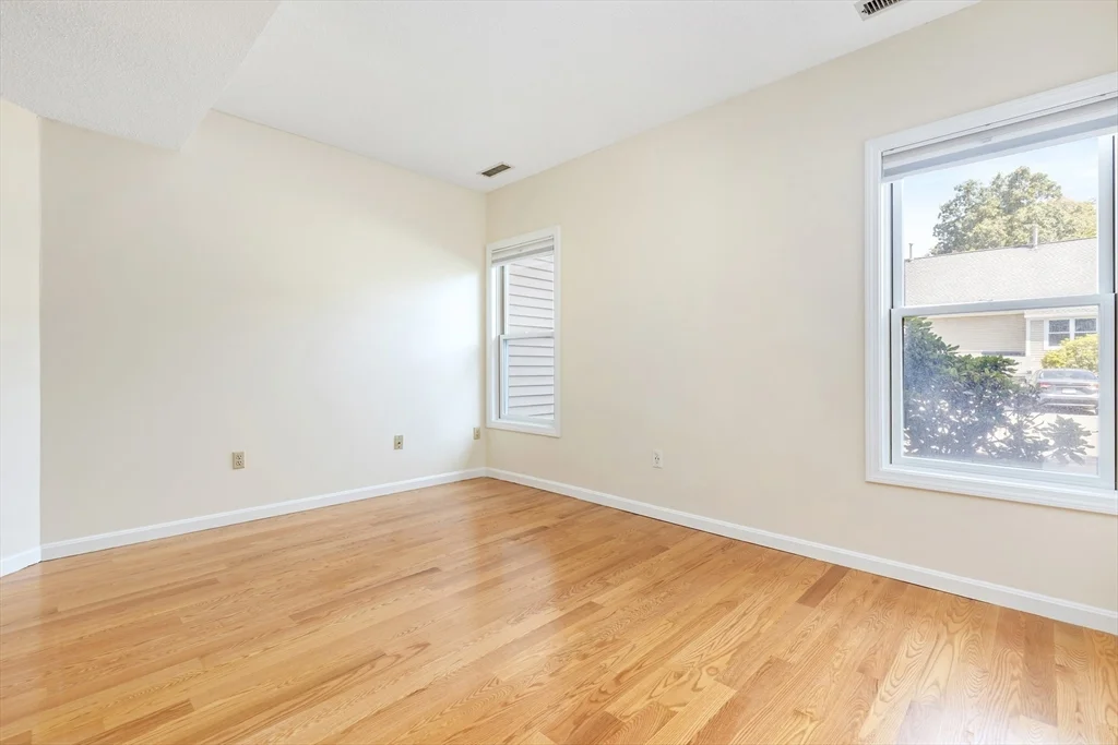 2 bed, 2 bath apartment for rent at 29 Hammond Pl Unit 29, Woburn — photo 6 of 11