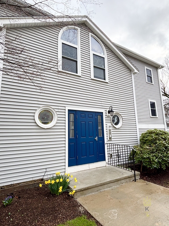 3 bed, 2 bath apartment for rent at 29 Harrison St Unit B, Roslindale — photo 21 of 22