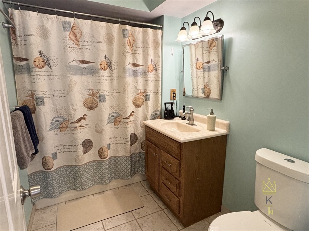 3 bed, 2 bath apartment for rent at 29 Harrison St Unit B, Roslindale — photo 12 of 22