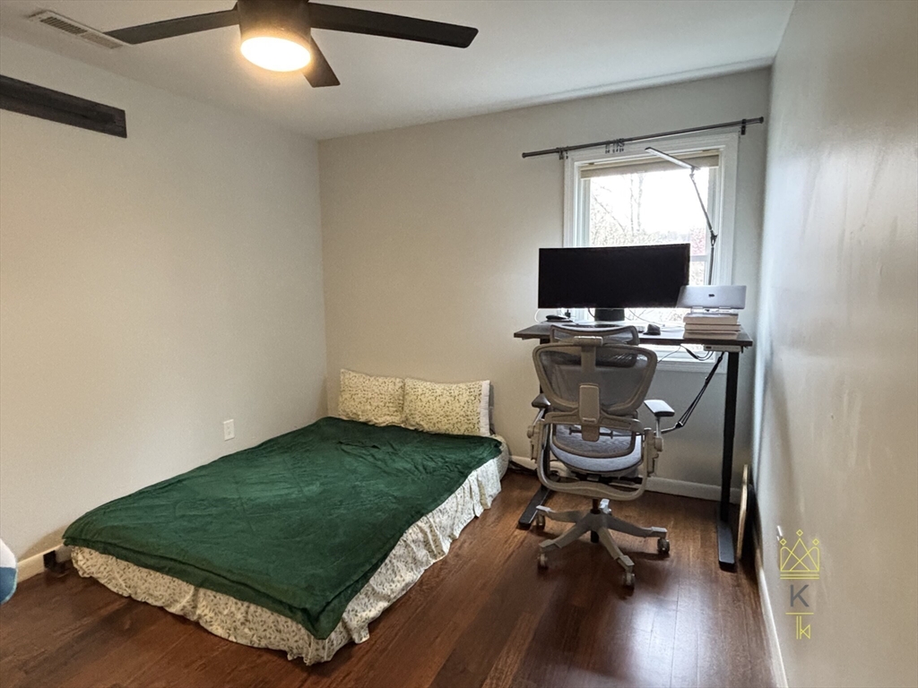 3 bed, 2 bath apartment for rent at 29 Harrison St Unit B, Roslindale — photo 16 of 22