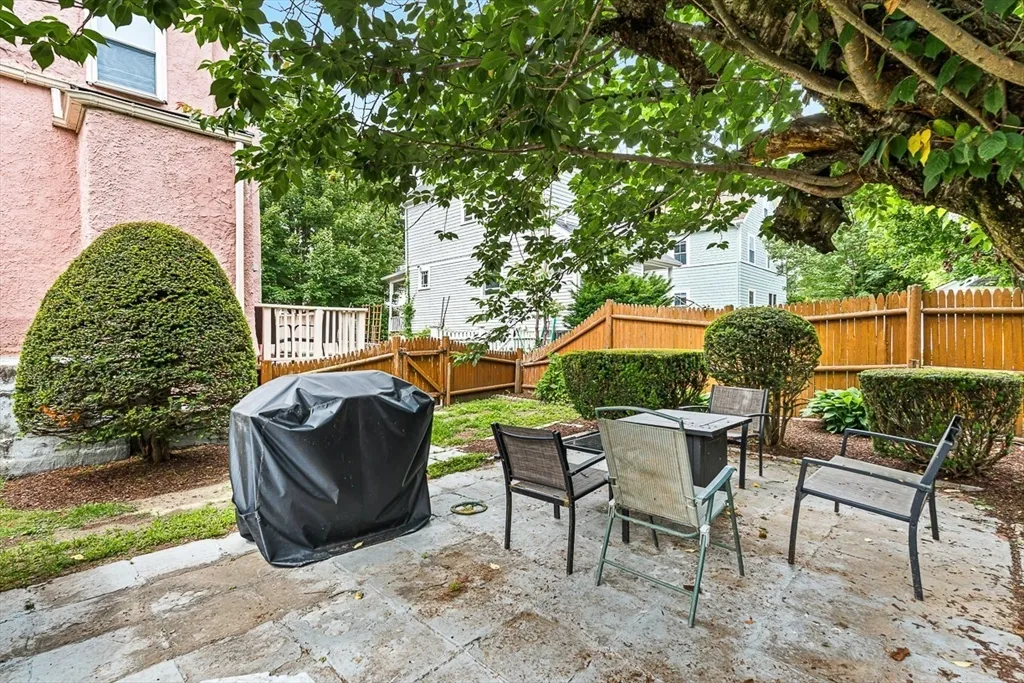 1 bed, 1 bath apartment for rent at 29 Harvard St Unit 1, Winchester — photo 18 of 25