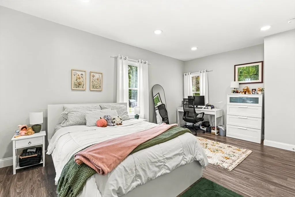 1 bed, 1 bath apartment for rent at 29 Harvard St Unit 1, Winchester — photo 8 of 25