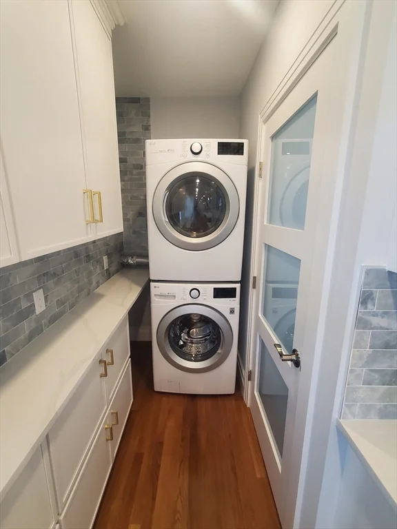 2 bed, 1 bath apartment for rent at 29 Helena Rd Unit 1, Dorchester — photo 6 of 16