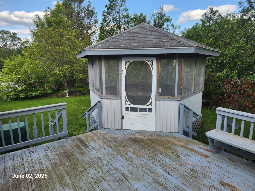 3 bed, 1 bath apartment for rent at 29 Highland Park Rd, Rutland — photo 9 of 9