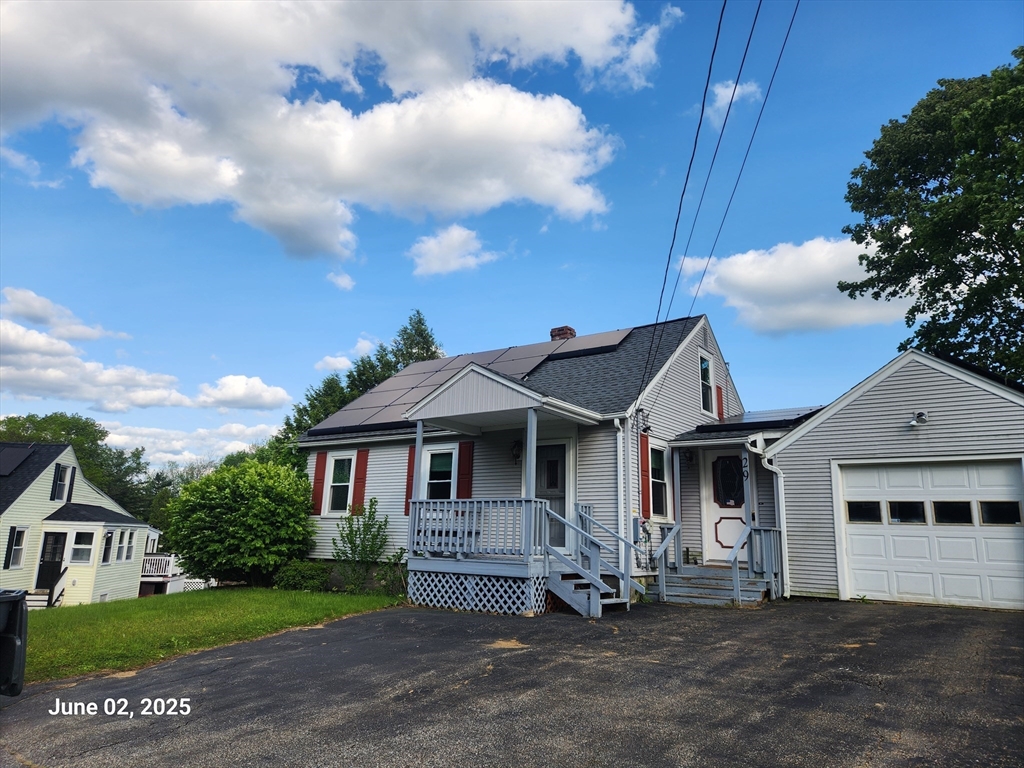3 bed, 1 bath apartment for rent at 29 Highland Park Rd, Rutland — photo 1 of 9