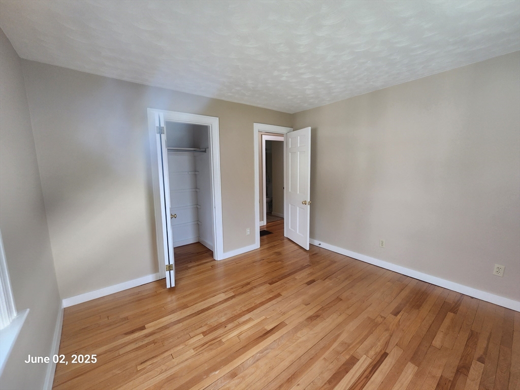 3 bed, 1 bath apartment for rent at 29 Highland Park Rd, Rutland — photo 5 of 9