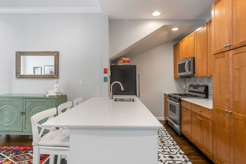 2 bed, 2 bath apartment for rent at 29 Holyoke St Unit 2, South End — photo 4 of 14