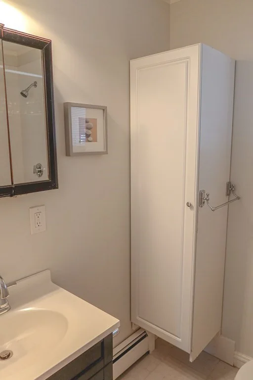 2 bed, 1 bath apartment for rent at 29 Irving Unit 1, Winchester — photo 8 of 9