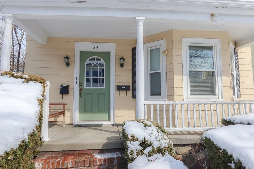 2 bed, 1 bath apartment for rent at 29 Irving Unit 1, Winchester — photo 1 of 9