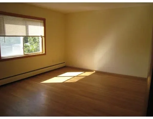 2 bed, 1 bath apartment for rent at 29 Jacqueline Rd Unit E, Waltham — photo 6 of 7