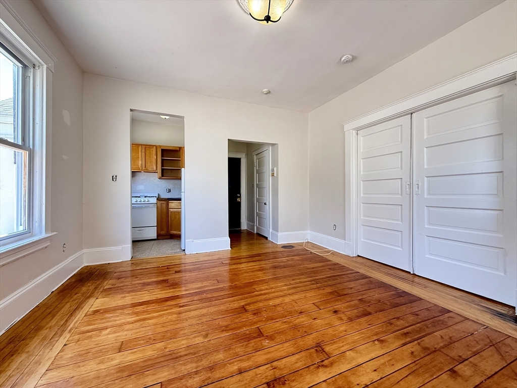 Studio bed, 1 bath apartment for rent at 29 John St Unit 1, Attleboro — photo 5 of 10