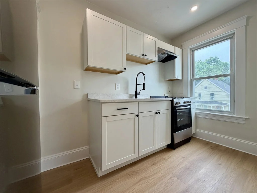 Studio bed, 1 bath apartment for rent at 29 John St Unit 4, Attleboro — photo 9 of 14