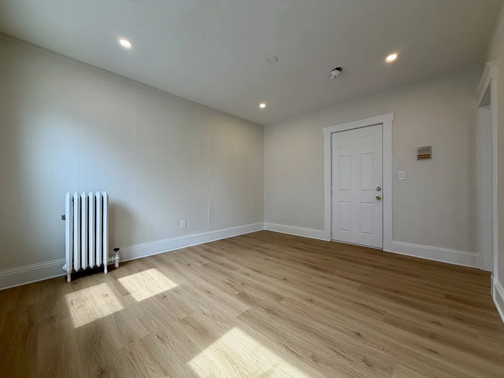 Studio bed, 1 bath apartment for rent at 29 John St Unit 4, Attleboro — photo 2 of 14