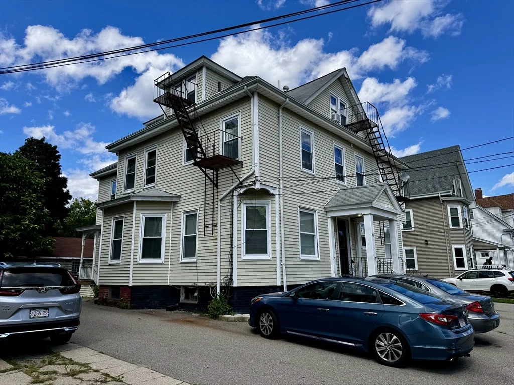 1 bed, 1 bath apartment for rent at 29 John St Unit 7, Attleboro — photo 3 of 11