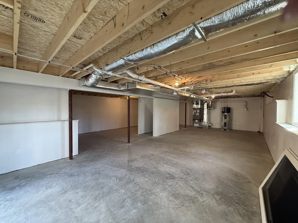 4 bed, 2 bath apartment for rent at 29 Kashmir's Way Unit 29, Middleborough — photo 32 of 41