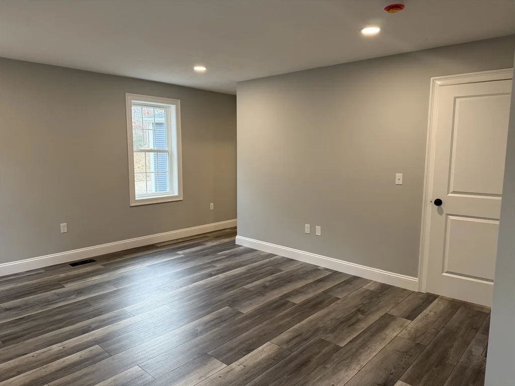 4 bed, 2 bath apartment for rent at 29 Kashmir's Way Unit 29, Middleborough — photo 14 of 41