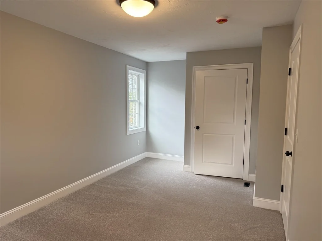 4 bed, 2 bath apartment for rent at 29 Kashmir's Way Unit 29, Middleborough — photo 20 of 41